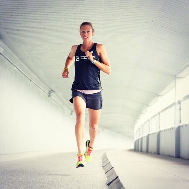 Running form by Emily Donker - What happens to us as we fatigue. How to maintain good running form