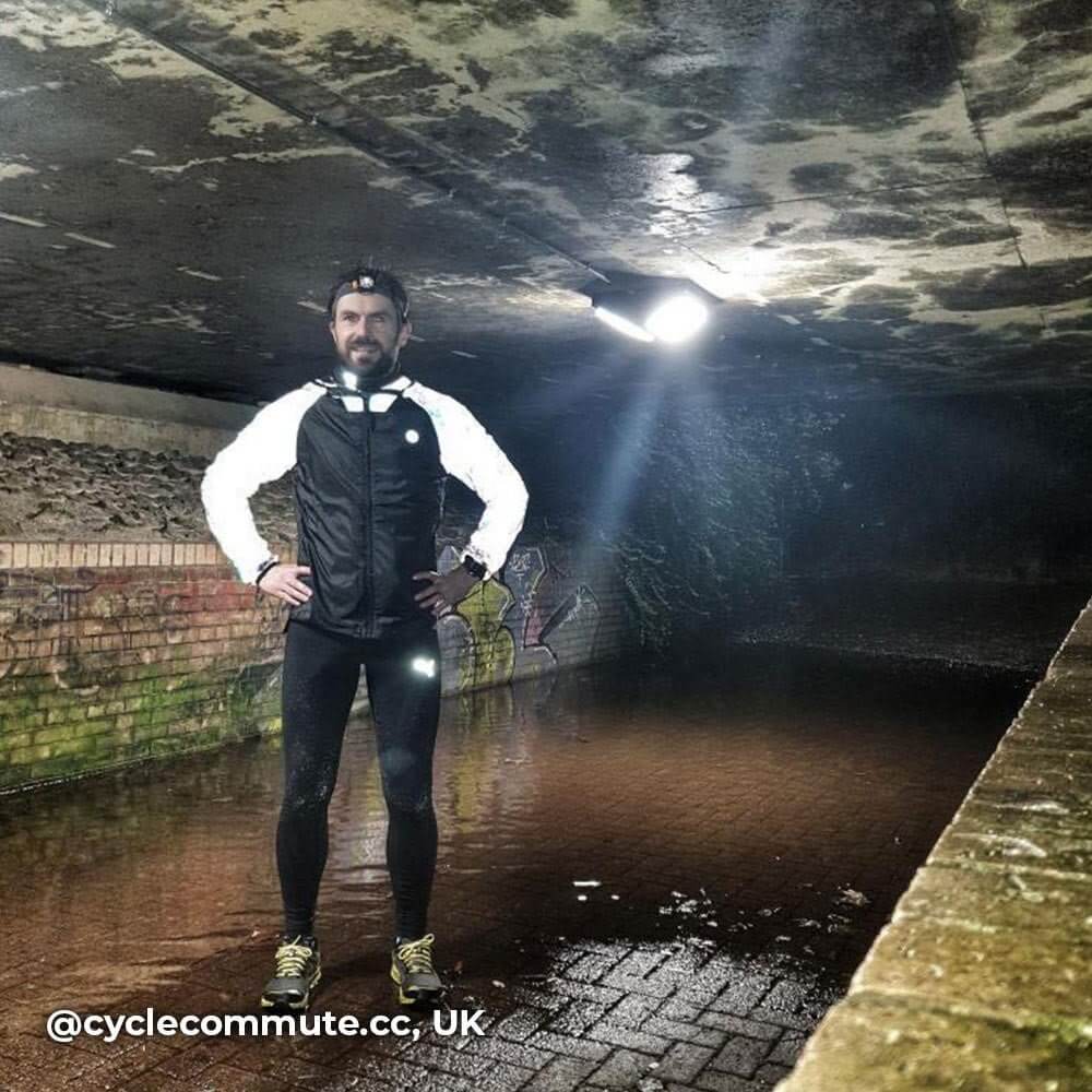 mens water resistant, windproof and breathable reflective running jacket